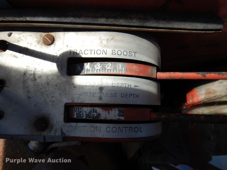 image for item IQ9313 Allis Chalmers 190XT Series III  tractor