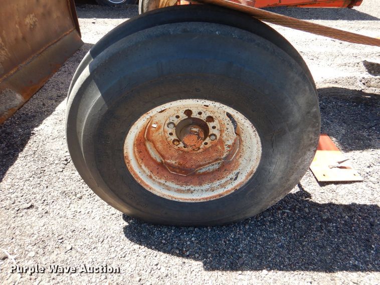 image for item IQ9313 Allis Chalmers 190XT Series III  tractor