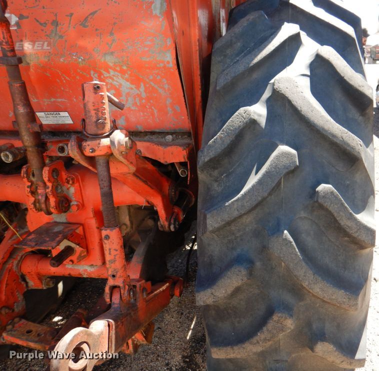 image for item IQ9313 Allis Chalmers 190XT Series III  tractor