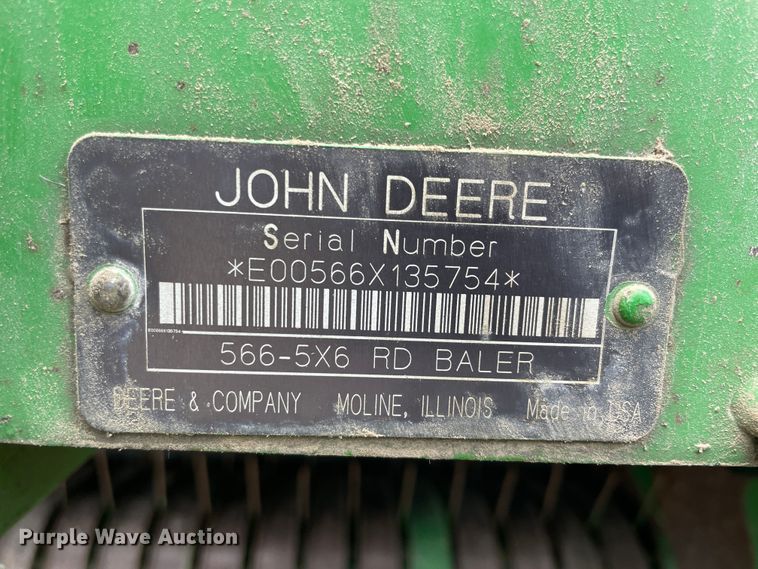 image for item IR9884 1999 John Deere 566  round baler