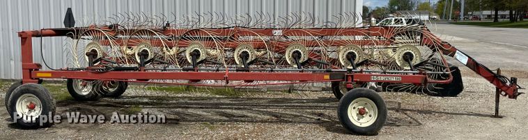 image for item IR9891 H&S BF14HC hay rake
