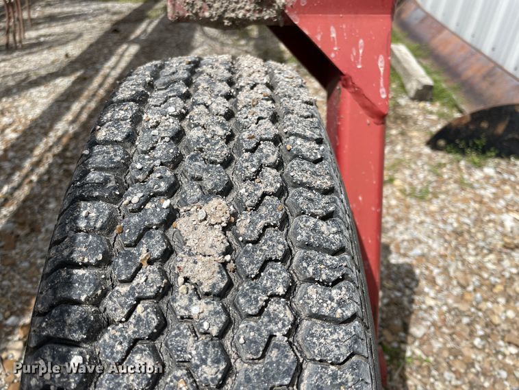 image for item IR9891 H&S BF14HC hay rake