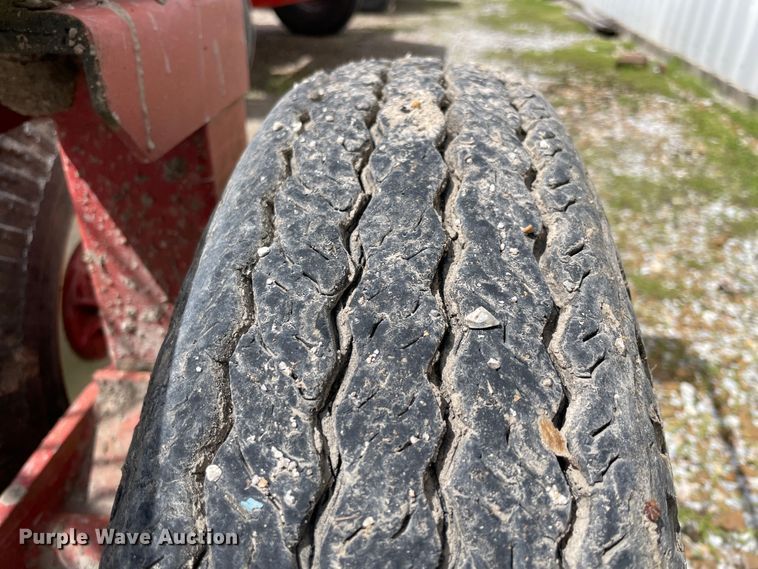 image for item IR9891 H&S BF14HC hay rake