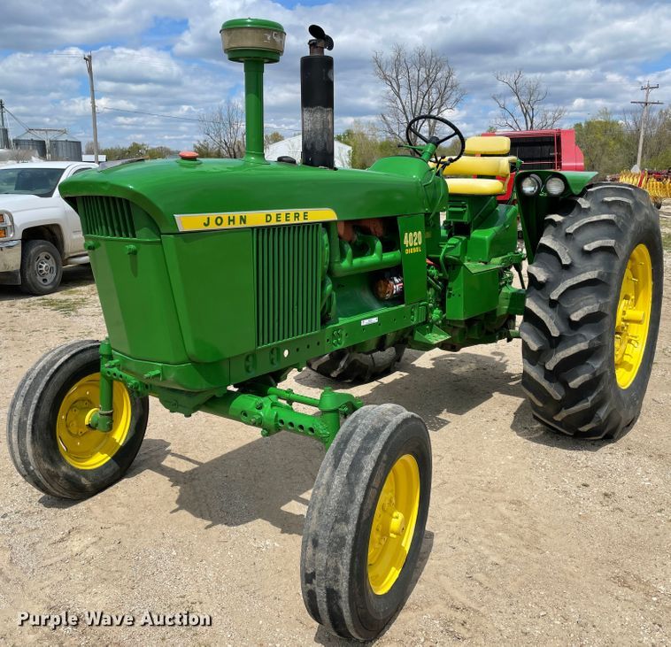 image for item IR9895 1964 John Deere 4020  tractor
