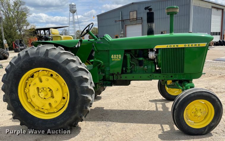 image for item IR9895 1964 John Deere 4020  tractor