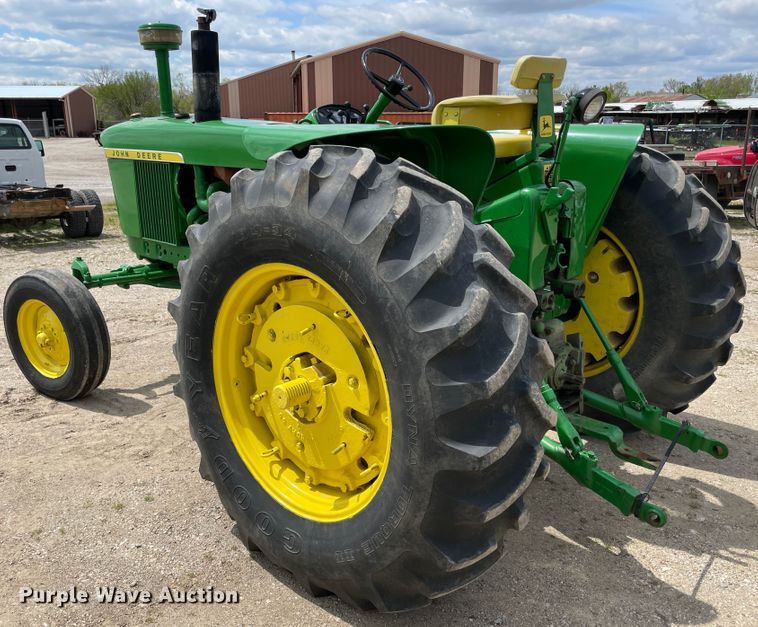 image for item IR9895 1964 John Deere 4020  tractor