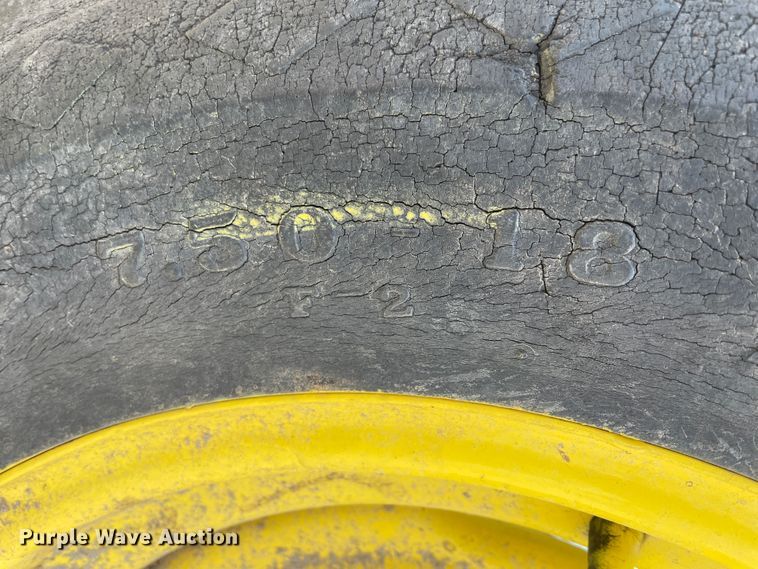 image for item IR9895 1964 John Deere 4020  tractor