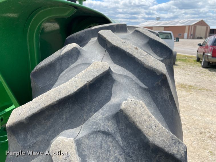 image for item IR9895 1964 John Deere 4020  tractor