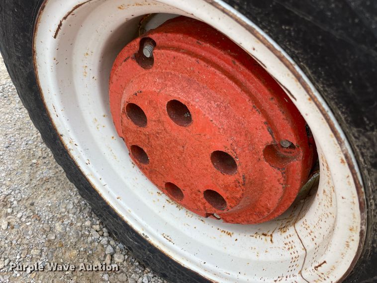 image for item IR9907 Case 440  garden tractor