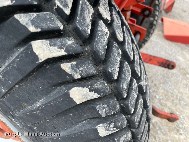 image for item IR9907 Case 440  garden tractor