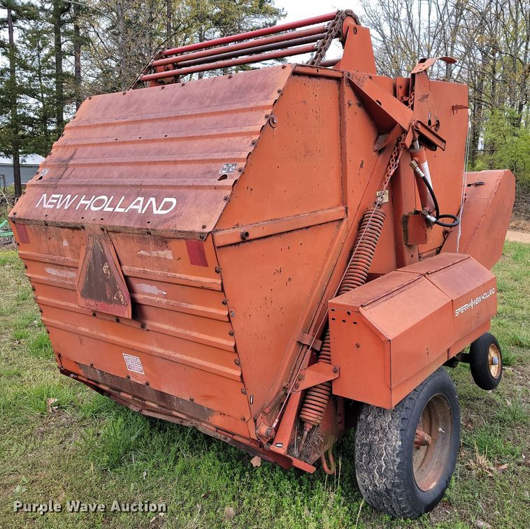 image for item IV9024 1979 New Holland 846  round baler