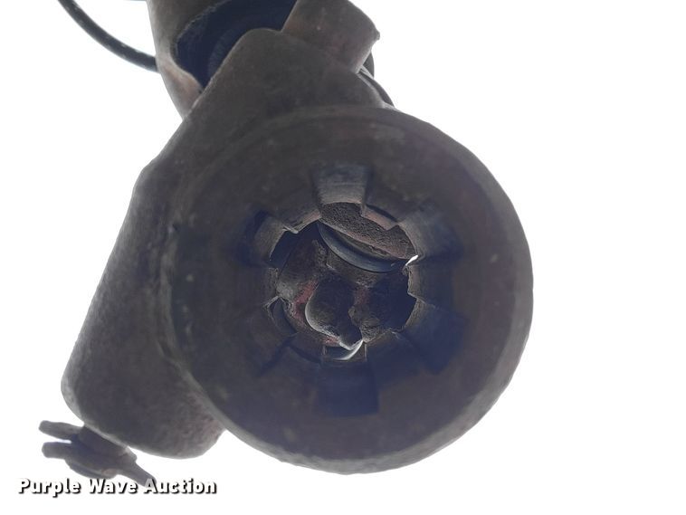 image for item IV9024 1979 New Holland 846  round baler