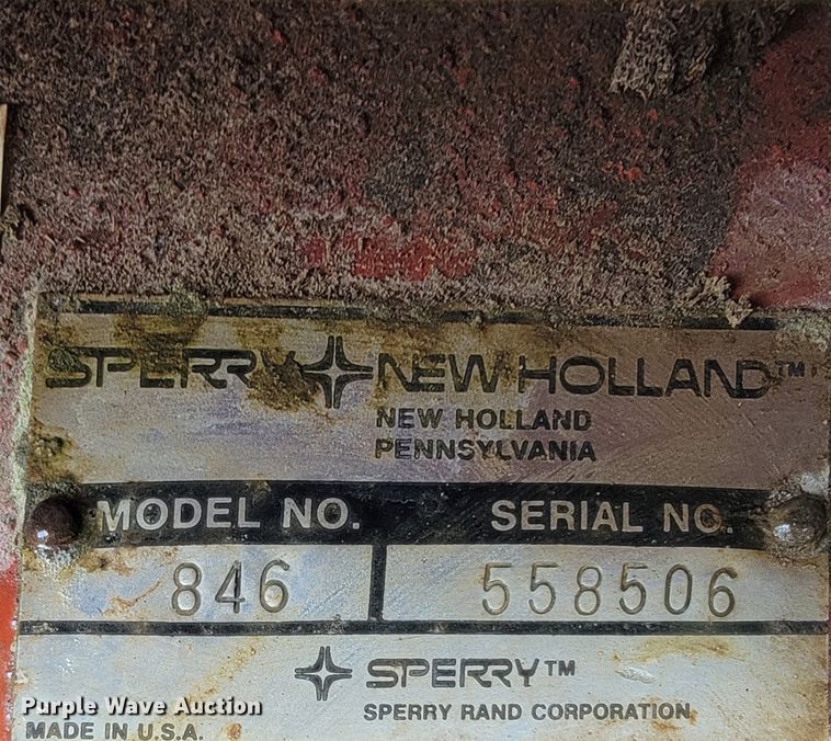 image for item IV9024 1979 New Holland 846  round baler