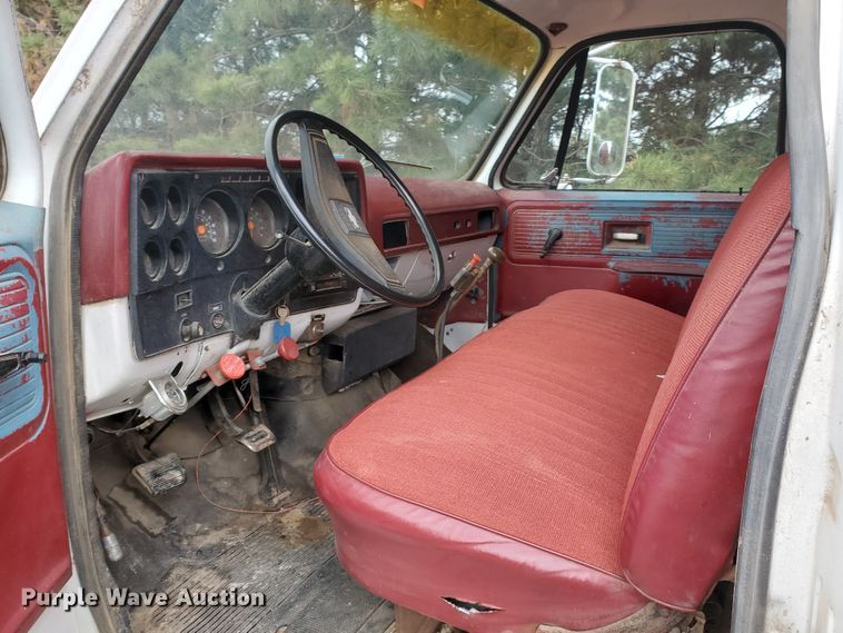 image for item IX9837 1977 Chevrolet C65  grain truck