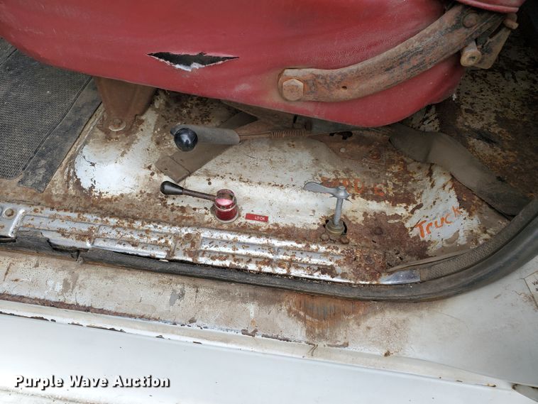 image for item IX9837 1977 Chevrolet C65  grain truck