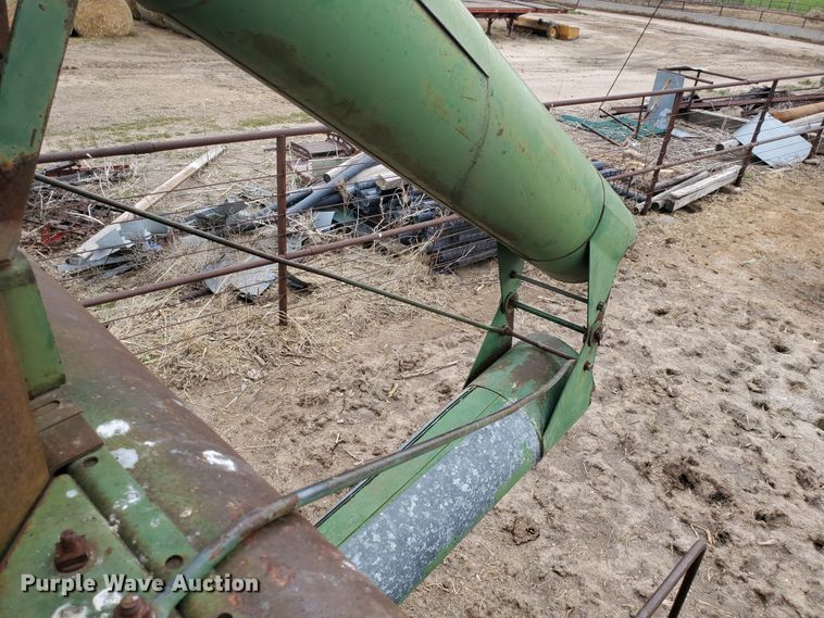 image for item IX9845 John Deere 55  combine