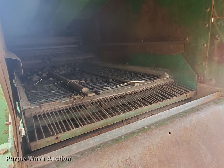 image for item IX9845 John Deere 55  combine