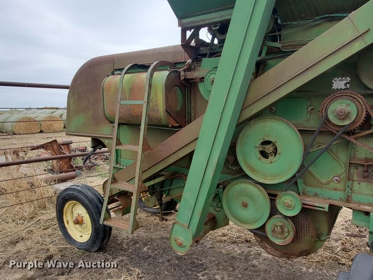 image for item IX9845 John Deere 55  combine