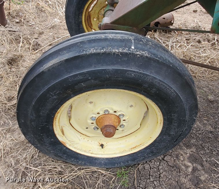 image for item IX9845 John Deere 55  combine