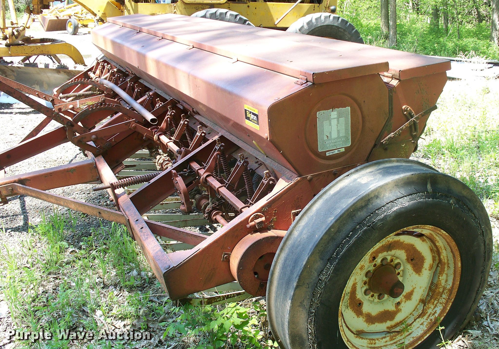 International Harvester grain drill in Bennington, KS Item GQ9608