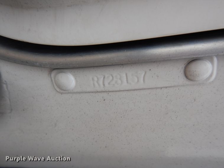 image for item DF6789 1996 Kenworth T800  semi truck