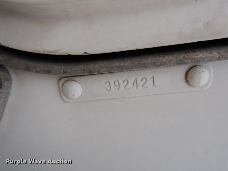 image for item DF6791 2003 Kenworth T800  semi truck