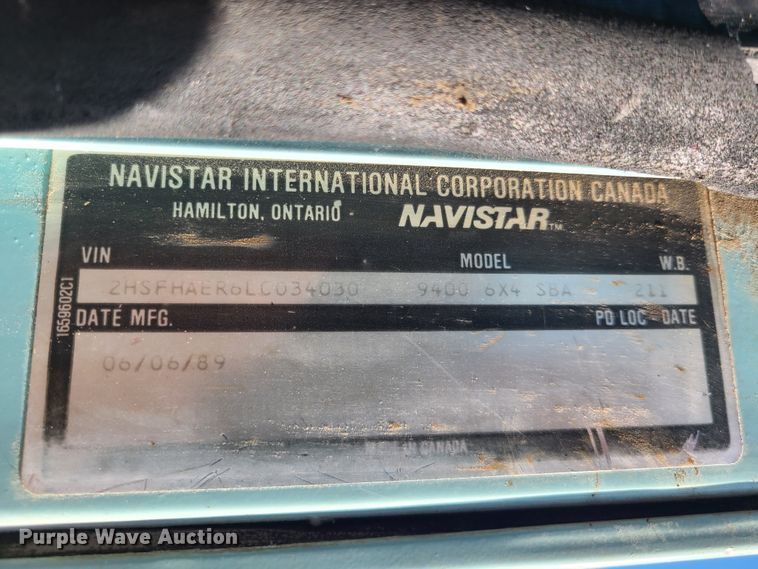 image for item DH5920 1990 International 9400  truck cab and chassis