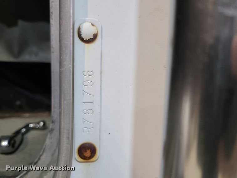 image for item DH5922 1998 Kenworth T800  semi truck