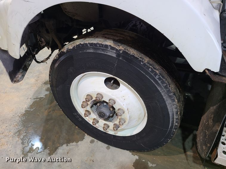 image for item DH5922 1998 Kenworth T800  semi truck