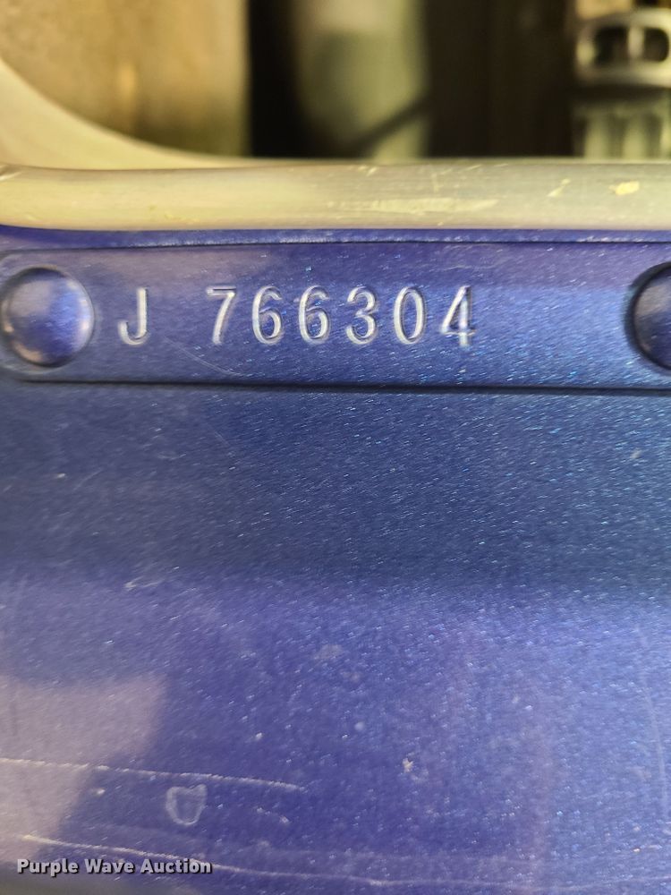 image for item DH5923 1998 Kenworth T800  semi truck