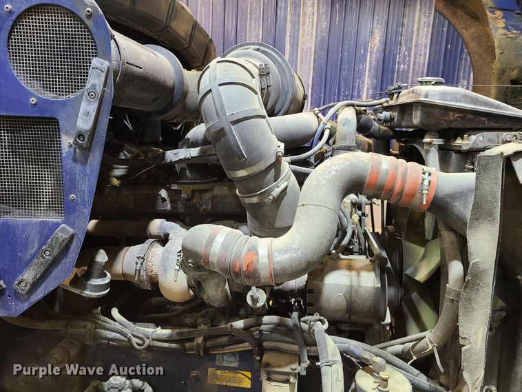 image for item DH5923 1998 Kenworth T800  semi truck