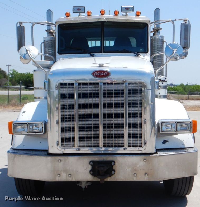 image for item DJ0770 2007 Peterbilt 357  semi truck
