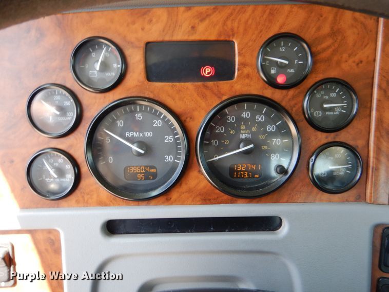 image for item DJ0770 2007 Peterbilt 357  semi truck