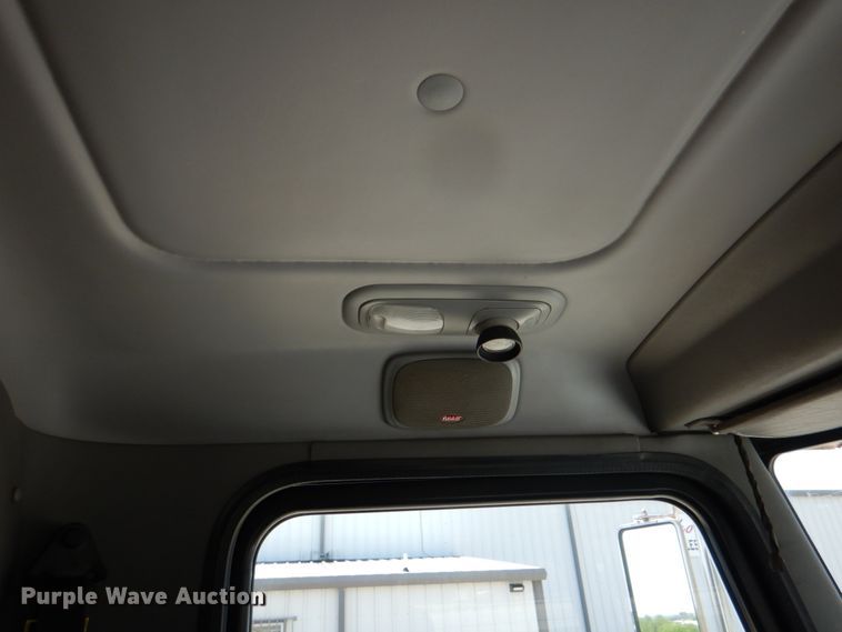 image for item DJ0770 2007 Peterbilt 357  semi truck