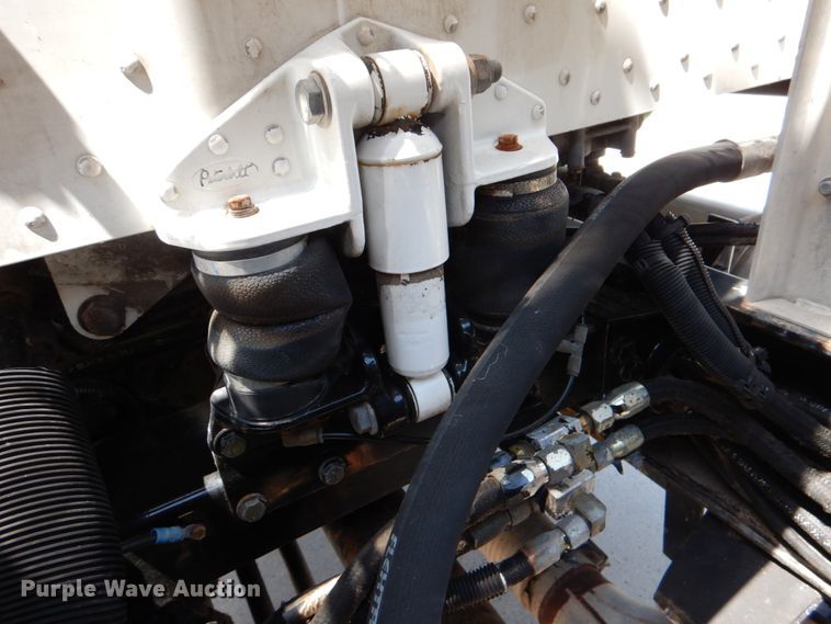 image for item DJ0770 2007 Peterbilt 357  semi truck