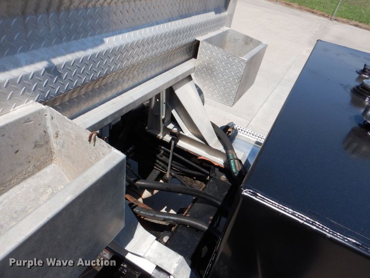 image for item DJ0770 2007 Peterbilt 357  semi truck