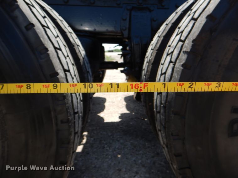 image for item DJ0770 2007 Peterbilt 357  semi truck