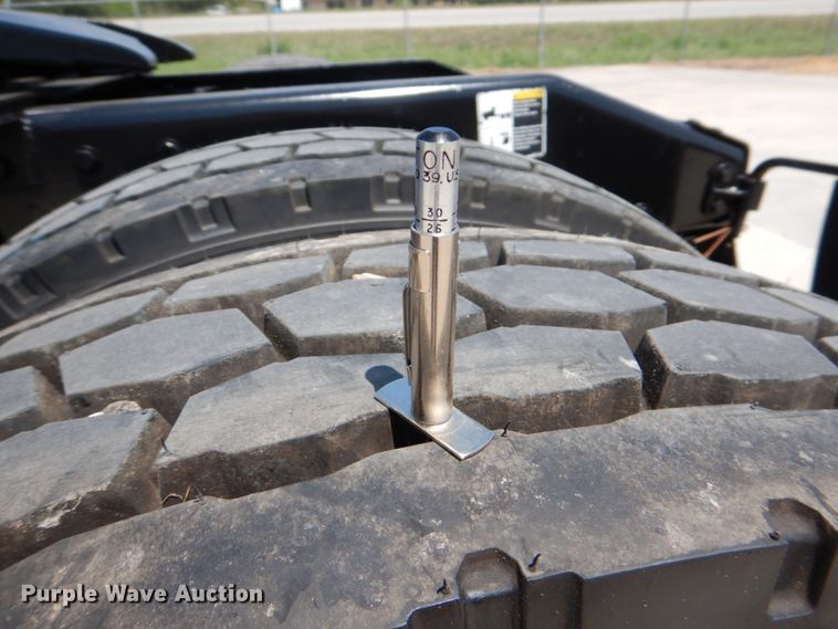 image for item DJ0770 2007 Peterbilt 357  semi truck