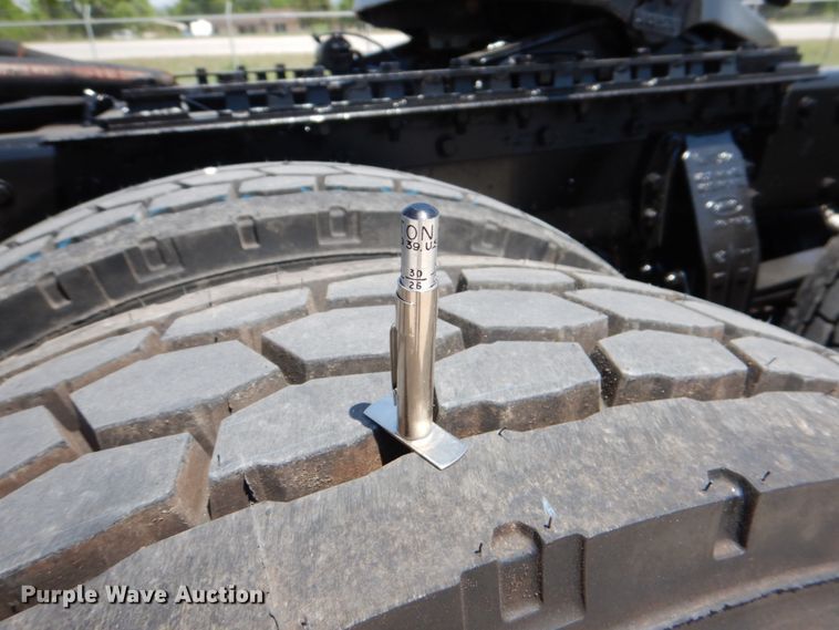 image for item DJ0770 2007 Peterbilt 357  semi truck