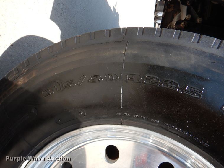 image for item DJ0770 2007 Peterbilt 357  semi truck