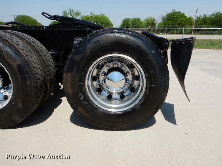 image for item DJ0770 2007 Peterbilt 357  semi truck