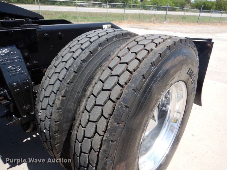 image for item DJ0770 2007 Peterbilt 357  semi truck