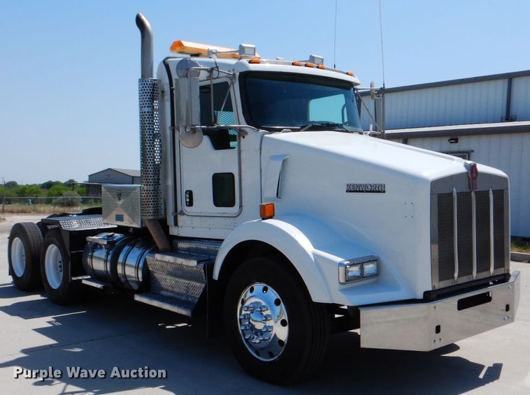 image for item DJ0771 2012 Kenworth T800  winch truck