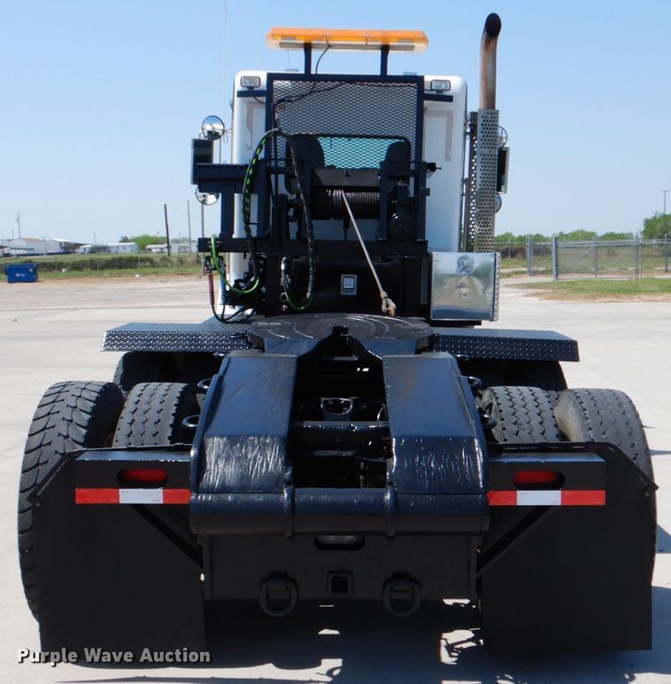 image for item DJ0771 2012 Kenworth T800  winch truck