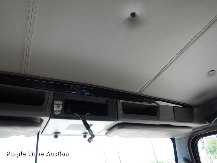 image for item DJ0771 2012 Kenworth T800  winch truck