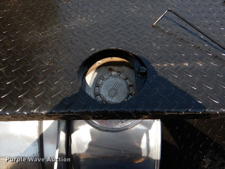 image for item DJ0771 2012 Kenworth T800  winch truck