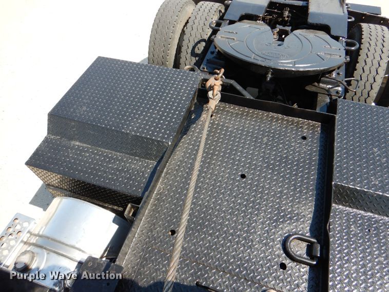 image for item DJ0771 2012 Kenworth T800  winch truck