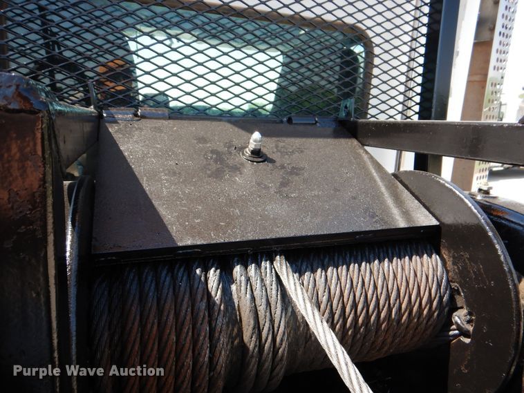 image for item DJ0771 2012 Kenworth T800  winch truck