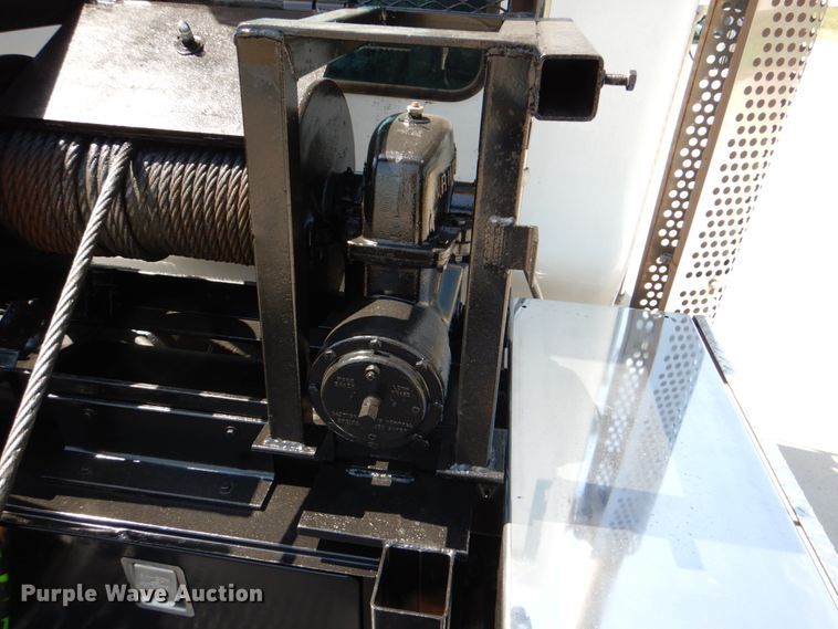 image for item DJ0771 2012 Kenworth T800  winch truck