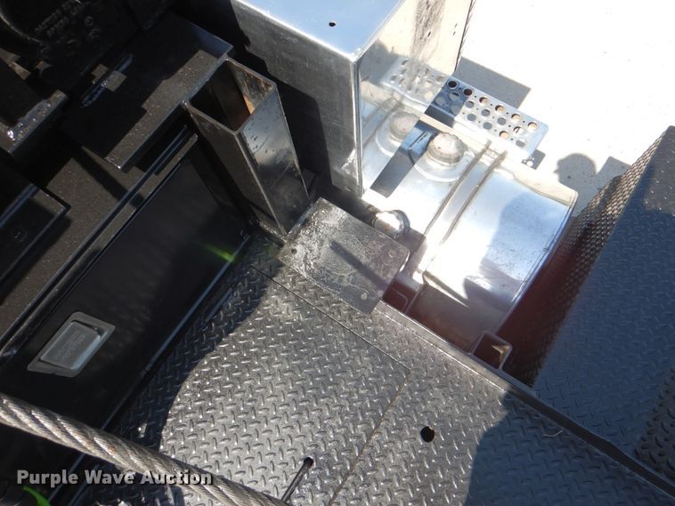 image for item DJ0771 2012 Kenworth T800  winch truck